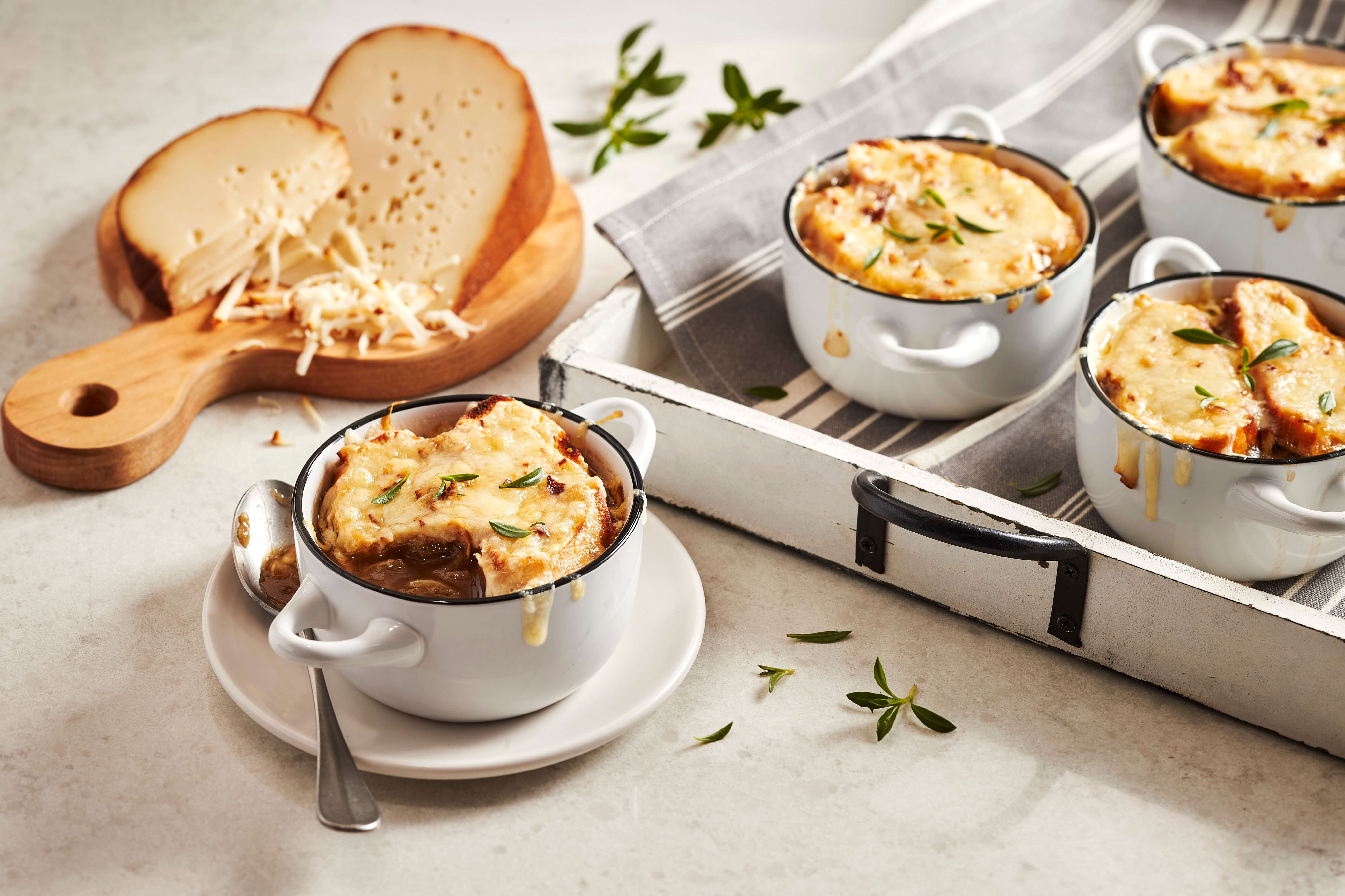 OKA L’Artisan Swiss-Style Smoke cheese onion soup | OKA