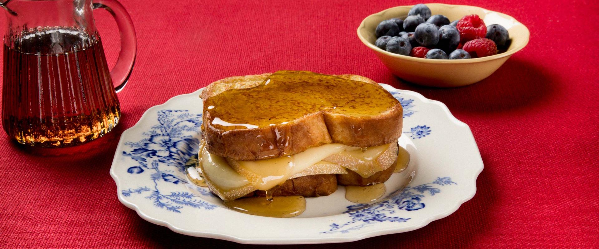 French toast stuffed with OKA cheese